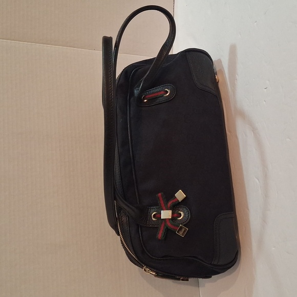 Gucci purse - Picture 1 of 15
